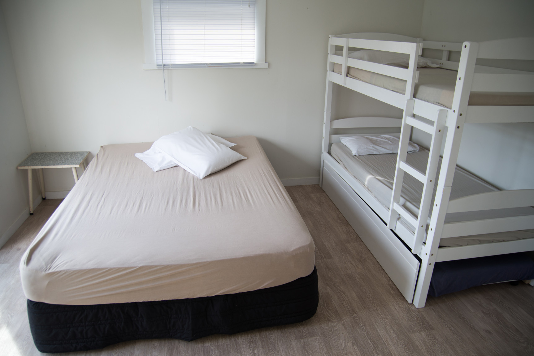 Cabins - Sandspit Holiday Park